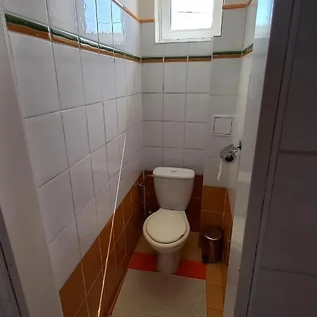 招待所 Stefanie Vinné