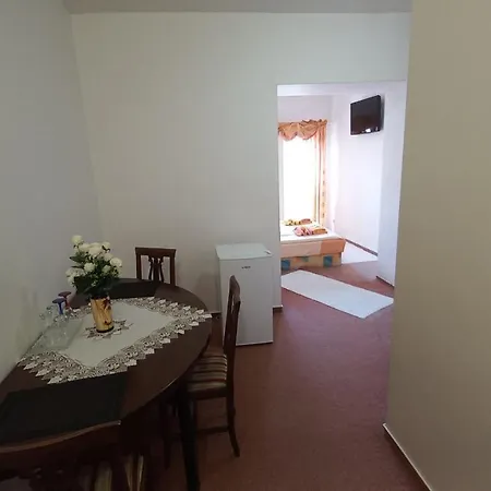 招待所 Stefanie Vinné